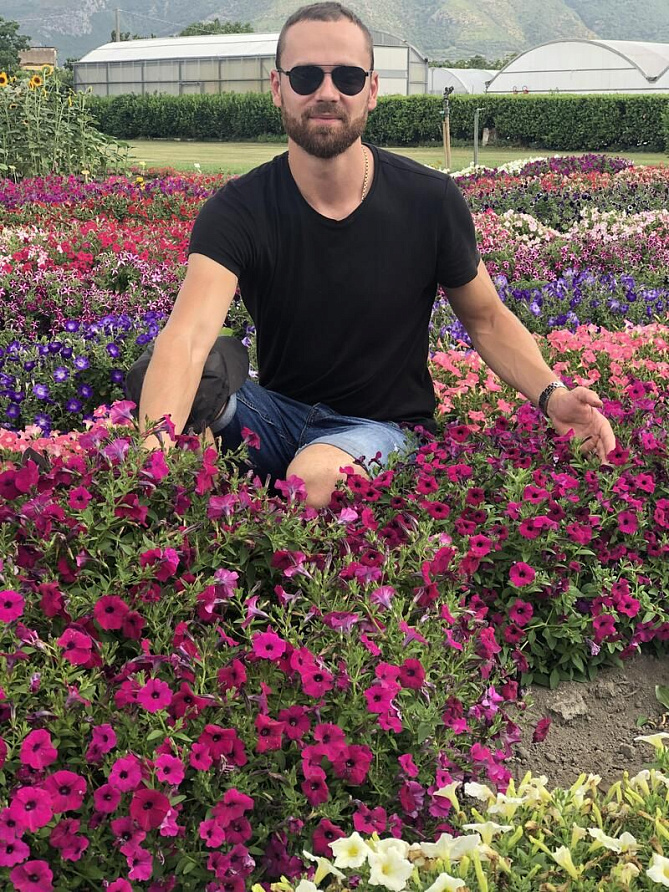 Партнер Петуния серия "Амбре" ЭЛОИЗ F1 / многоцветковая каскадная^(5шт в амп), изображение 4