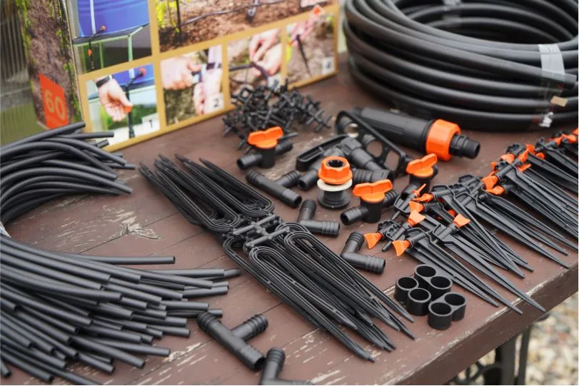 Капельный полив Жук от емкости с регулируемыми капельницами на 30 растений, изображение 4